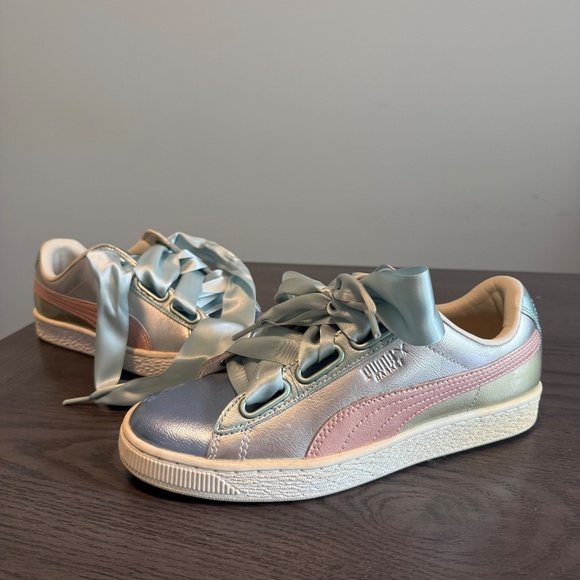 Puma Women’s Basket‎ Heart Bauble FM Sneakers Casual Silver Size 7,5 - Picture 7 of 11